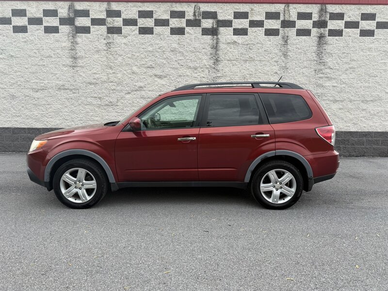 2010 Subaru Forester 2.5X Premium's photo