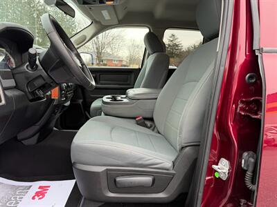 2018 RAM 1500 Tradesman   - Photo 12 - Jonestown, PA 17038