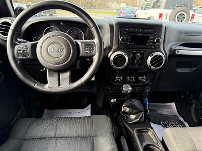 2011 Jeep Wrangler Unlimited Sahara   - Photo 16 - Jonestown, PA 17038