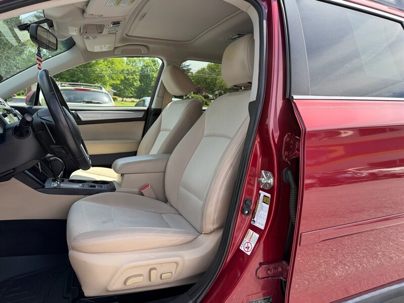 2015 Subaru Outback 2.5i Premium - Photo 9 - Jonestown, PA 17038