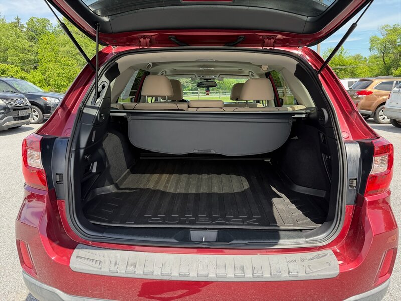 2015 Subaru Outback 2.5i Premium - Photo 13 - Jonestown, PA 17038