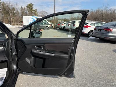 2016 Subaru Impreza 2.0i Premium   - Photo 16 - Jonestown, PA 17038