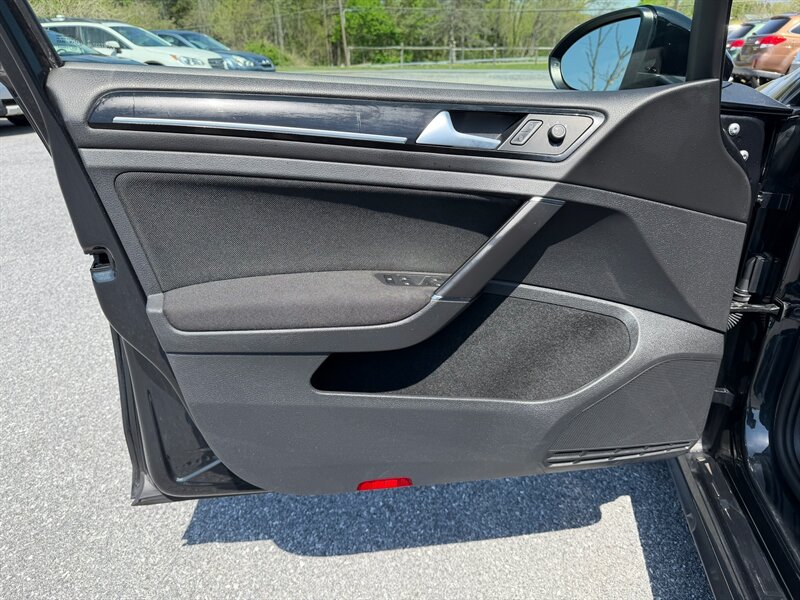 2017 Volkswagen Golf GTI Sport - Photo 9 - Jonestown, PA 17038