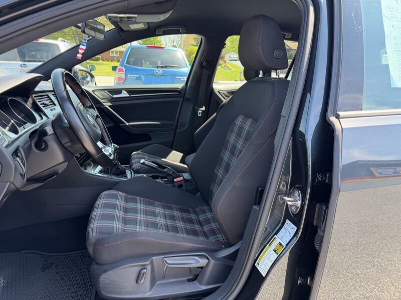 2017 Volkswagen Golf GTI Sport - Photo 8 - Jonestown, PA 17038