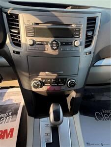 2011 Subaru Outback 2.5i Premium - Photo 11 - Jonestown, PA 17038