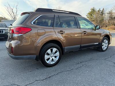2011 Subaru Outback 2.5i Premium   - Photo 3 - Jonestown, PA 17038