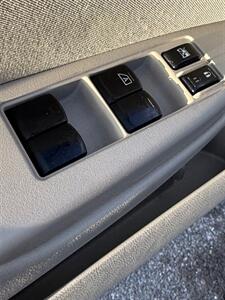 2011 Subaru Outback 2.5i Premium   - Photo 7 - Jonestown, PA 17038