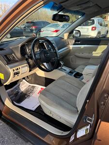 2011 Subaru Outback 2.5i Premium   - Photo 5 - Jonestown, PA 17038