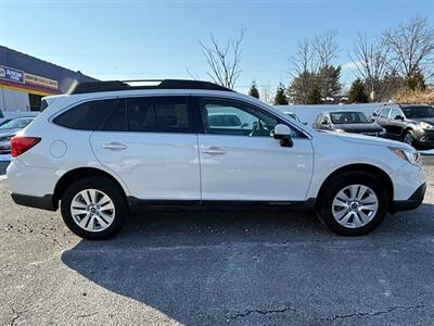 2015 Subaru Outback 2.5i Premium   - Photo 5 - Jonestown, PA 17038