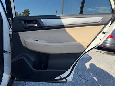 2015 Subaru Outback 2.5i Premium   - Photo 13 - Jonestown, PA 17038