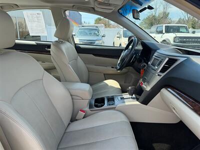 2013 Subaru Legacy 2.5i Limited   - Photo 22 - Jonestown, PA 17038