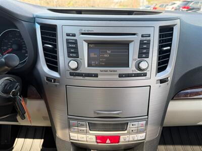 2013 Subaru Legacy 2.5i Limited   - Photo 20 - Jonestown, PA 17038
