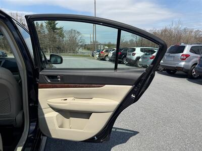 2013 Subaru Legacy 2.5i Limited   - Photo 13 - Jonestown, PA 17038