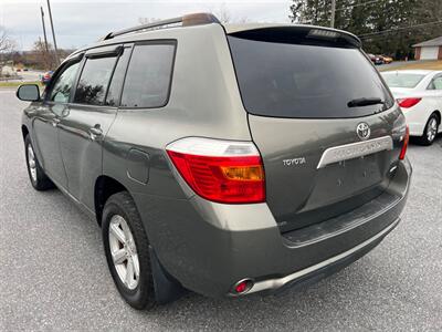 2009 Toyota Highlander   - Photo 2 - Jonestown, PA 17038