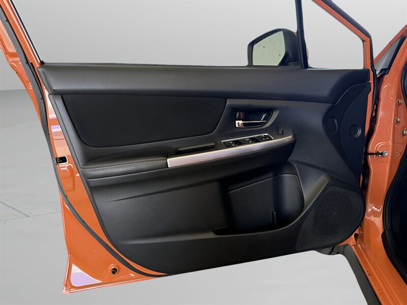 2015 Subaru XV Crosstrek 2.0i Premium - Photo 9 - Jonestown, PA 17038