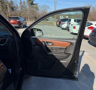 2016 Chevrolet Traverse LT   - Photo 21 - Jonestown, PA 17038