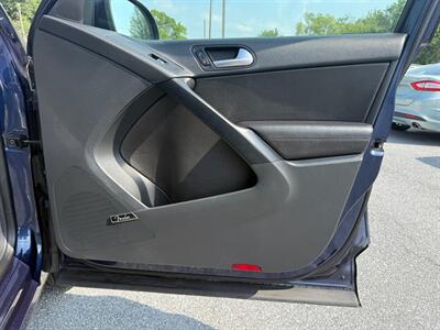 2014 Volkswagen Tiguan S 4Motion   - Photo 22 - Jonestown, PA 17038