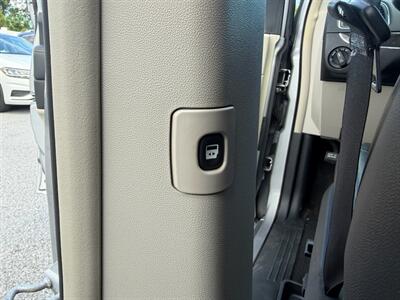 2016 Chrysler Town and Country Touring - Photo 17 - Jonestown, PA 17038