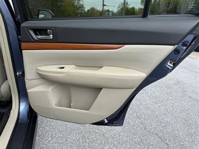 2013 Subaru Outback 3.6R Limited   - Photo 15 - Jonestown, PA 17038