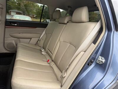 2013 Subaru Outback 3.6R Limited   - Photo 11 - Jonestown, PA 17038
