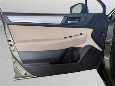 2017 Subaru Outback 2.5i Premium - Photo 11 - Jonestown, PA 17038