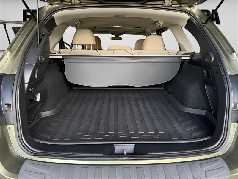 2017 Subaru Outback 2.5i Premium - Photo 19 - Jonestown, PA 17038