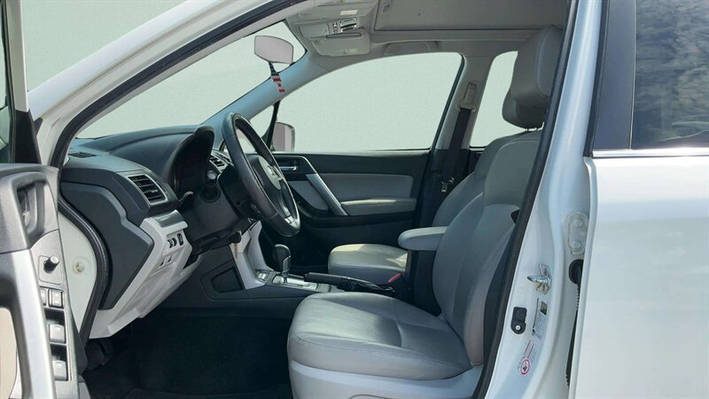 2016 Subaru Forester 2.5i Limited - Photo 11 - Jonestown, PA 17038