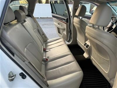 2014 Subaru Outback 2.5i Limited - Photo 16 - Jonestown, PA 17038