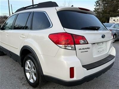 2014 Subaru Outback 2.5i Limited - Photo 8 - Jonestown, PA 17038