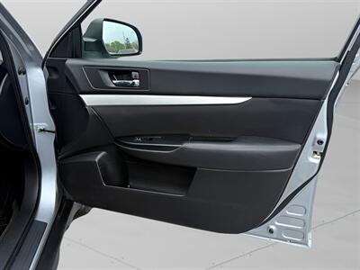 2012 Subaru Outback 2.5i Premium - Photo 19 - Jonestown, PA 17038
