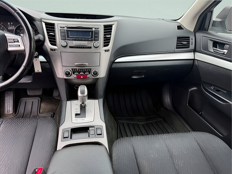 2012 Subaru Outback Premium - Photo 14