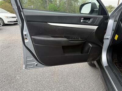 2012 Subaru Outback 2.5i Premium - Photo 10 - Jonestown, PA 17038