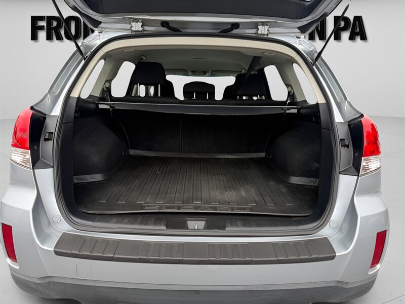 2012 Subaru Outback Premium - Photo 9