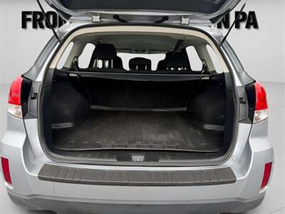 2012 Subaru Outback 2.5i Premium - Photo 9 - Jonestown, PA 17038