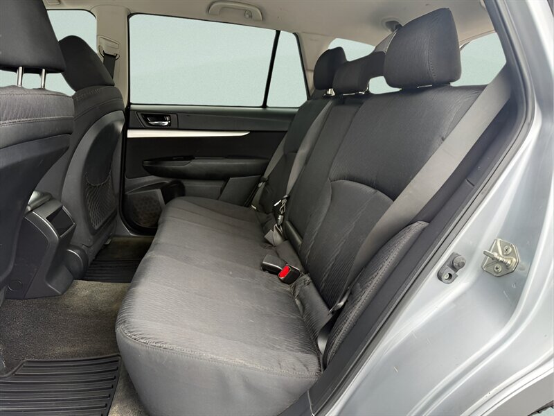 2012 Subaru Outback Premium - Photo 13