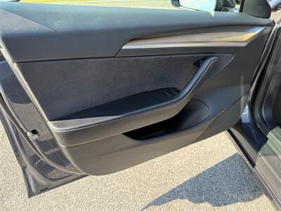 2021 Tesla Model 3 Long Range   - Photo 6 - Jonestown, PA 17038
