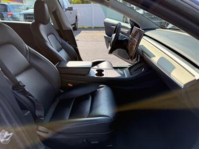 2021 Tesla Model 3 Long Range   - Photo 24 - Jonestown, PA 17038