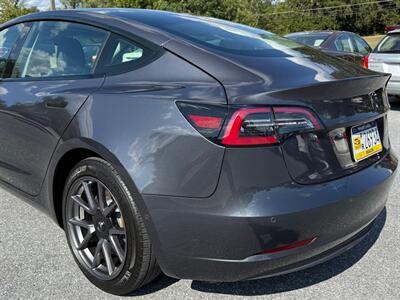 2021 Tesla Model 3 Long Range   - Photo 9 - Jonestown, PA 17038