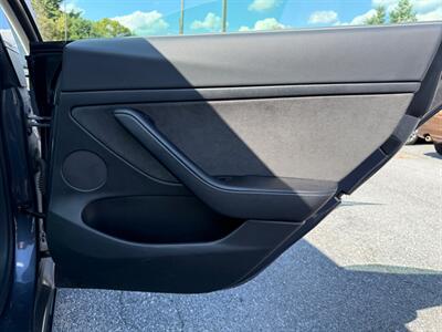 2021 Tesla Model 3 Long Range   - Photo 19 - Jonestown, PA 17038