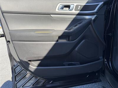 2013 Ford Explorer XLT - Photo 11 - Jonestown, PA 17038