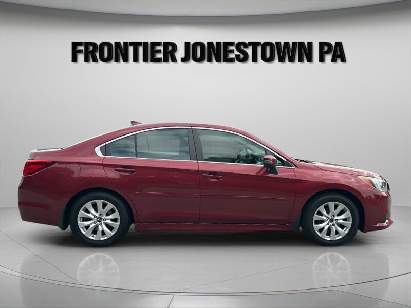2017 Subaru Legacy 2.5i Premium - Photo 5 - Jonestown, PA 17038