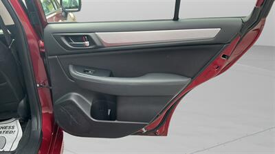 2017 Subaru Legacy 2.5i Premium - Photo 12 - Jonestown, PA 17038