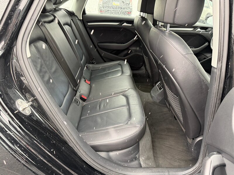 2015 Audi A3 2.0T quattro Premium - Photo 14 - Jonestown, PA 17038