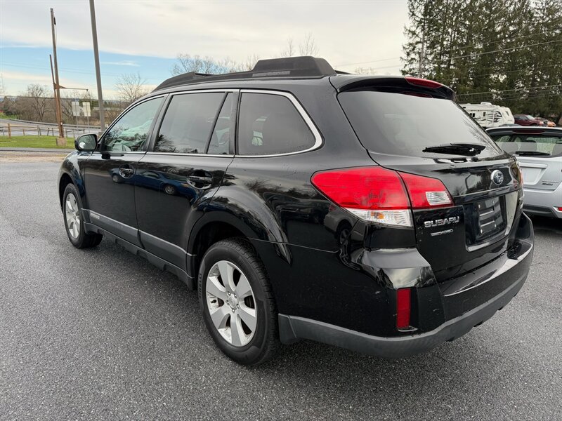 2012 Subaru Outback 2.5i Premium - Photo 8 - Jonestown, PA 17038