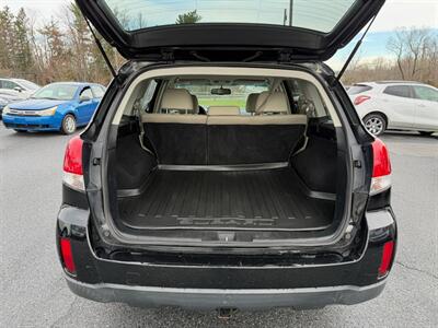 2012 Subaru Outback 2.5i Premium - Photo 13 - Jonestown, PA 17038