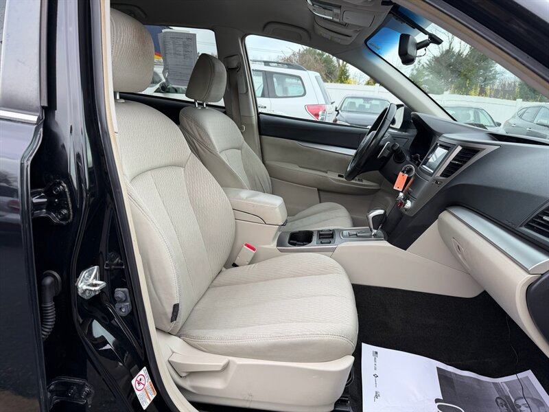 2012 Subaru Outback 2.5i Premium - Photo 17 - Jonestown, PA 17038