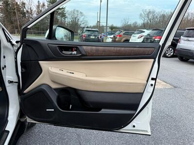 2017 Subaru Outback 2.5i Limited   - Photo 19 - Jonestown, PA 17038