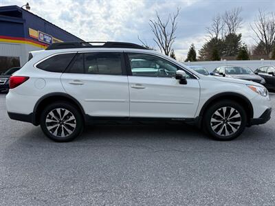 2017 Subaru Outback 2.5i Limited   - Photo 5 - Jonestown, PA 17038