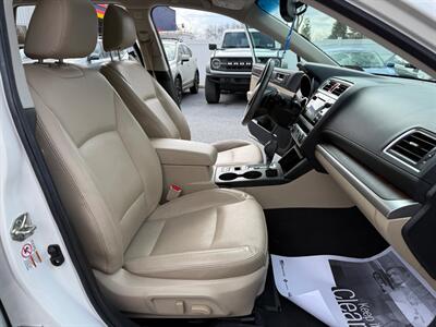 2017 Subaru Outback 2.5i Limited   - Photo 21 - Jonestown, PA 17038