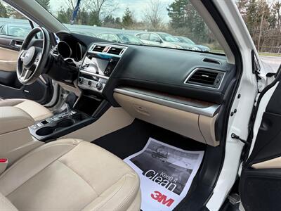 2017 Subaru Outback 2.5i Limited   - Photo 20 - Jonestown, PA 17038